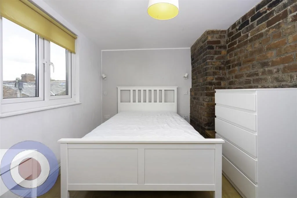 6 bedroom house for rent