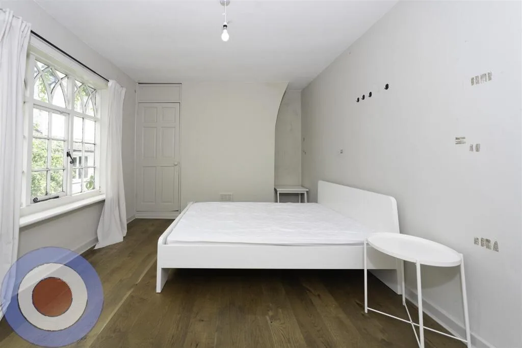 6 bedroom house for rent