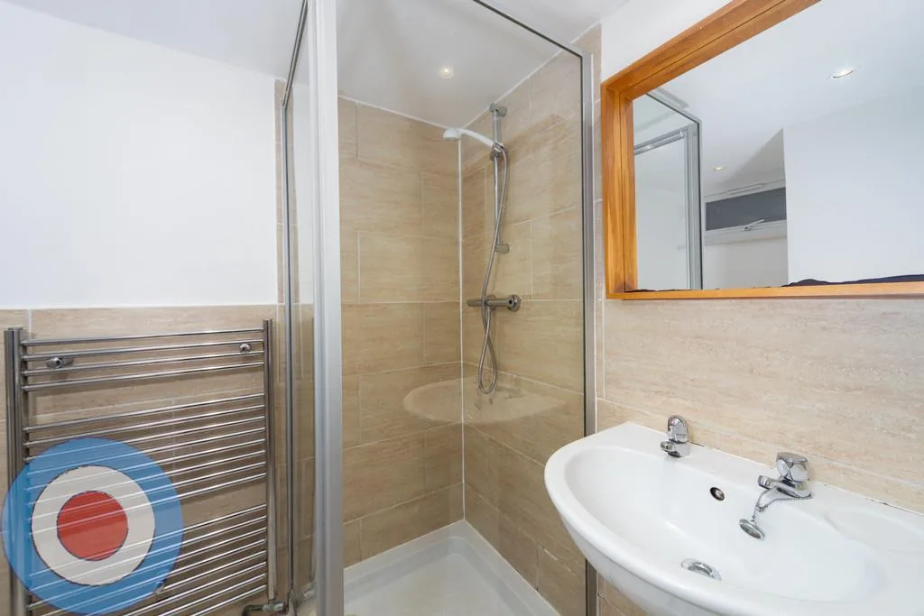 9 bedroom house for rent