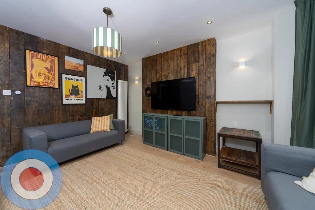 9 bedroom house for rent