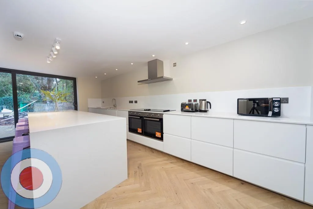 9 bedroom house for rent