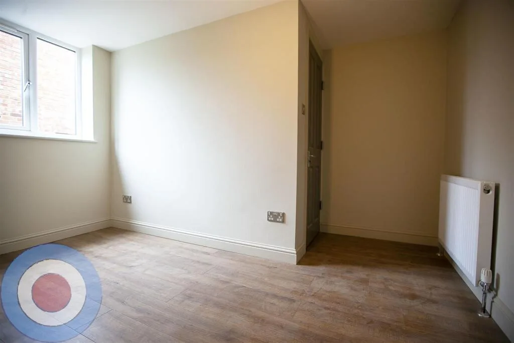 8 bedroom house for rent