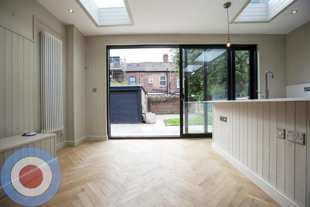 8 bedroom house for rent