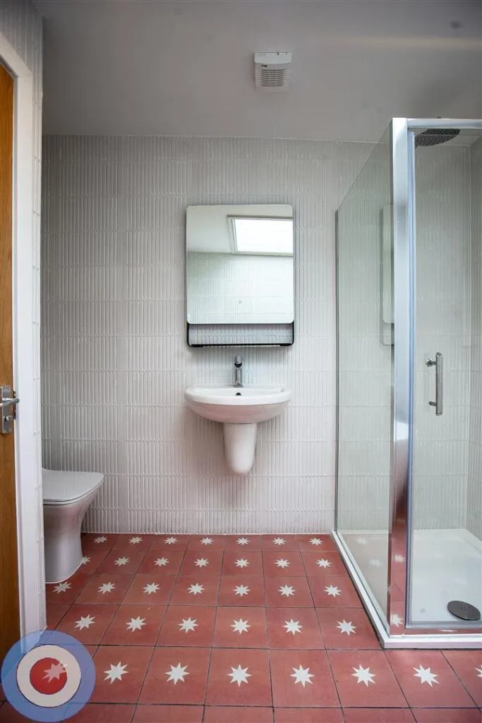 8 bedroom house for rent