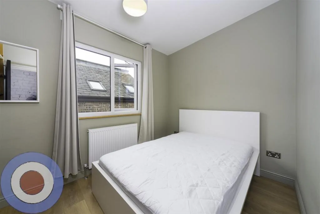 10 bedroom terraced house for rent