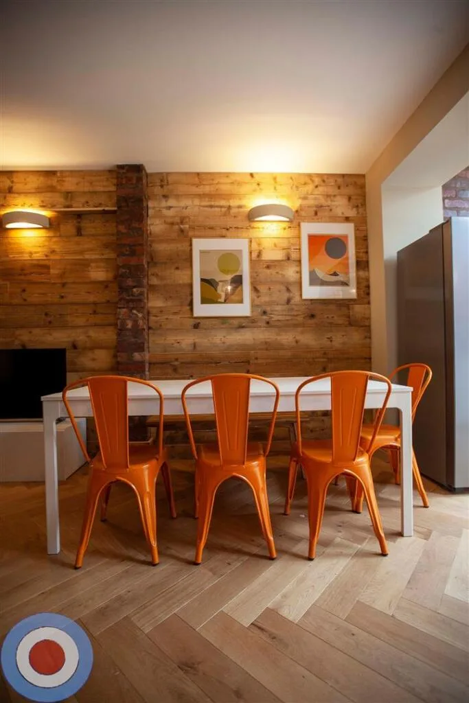 8 bedroom house for rent
