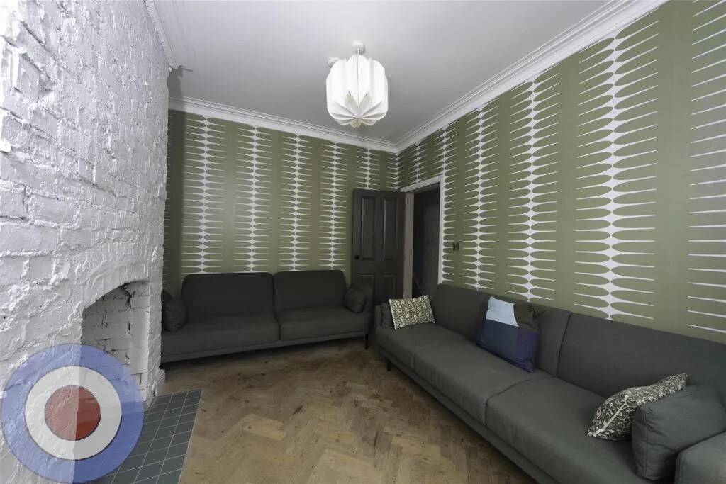 6 bedroom terraced house for rent