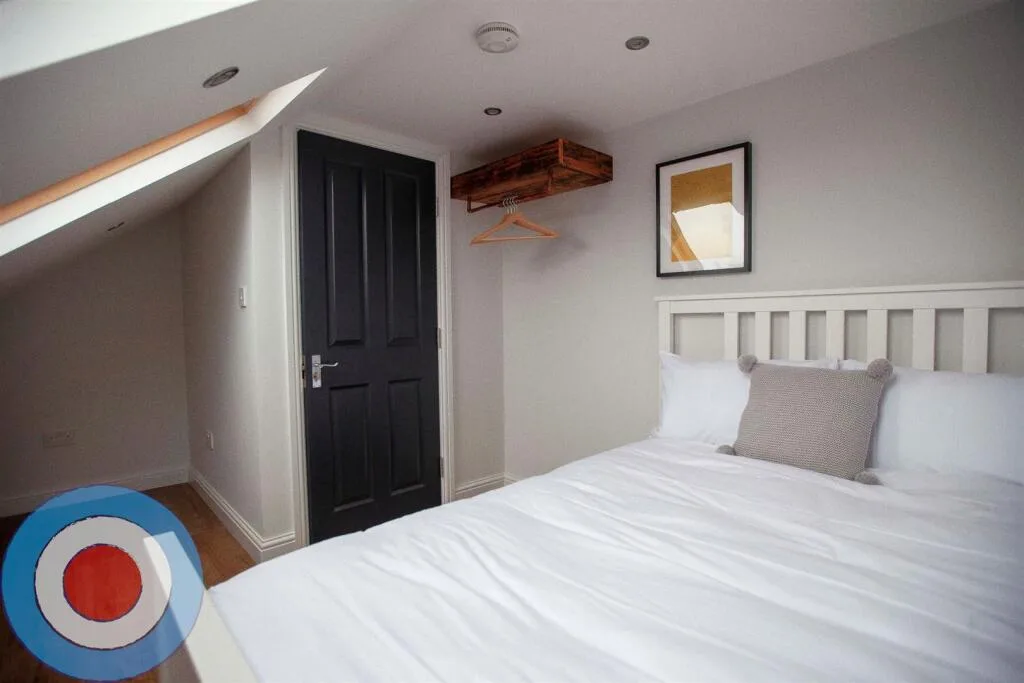 6 bedroom house for rent