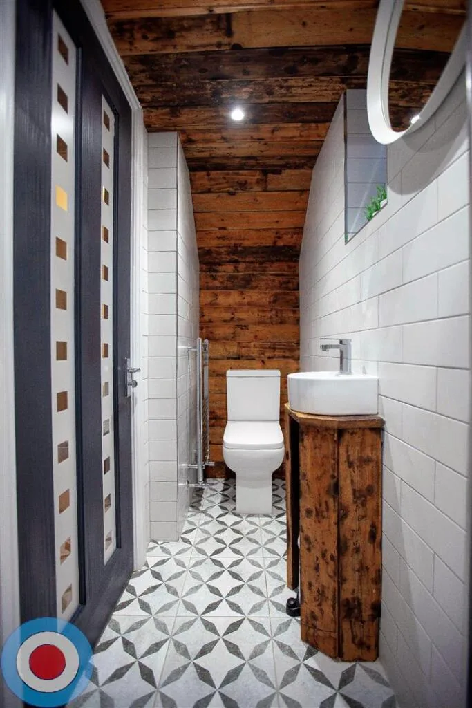 6 bedroom house for rent