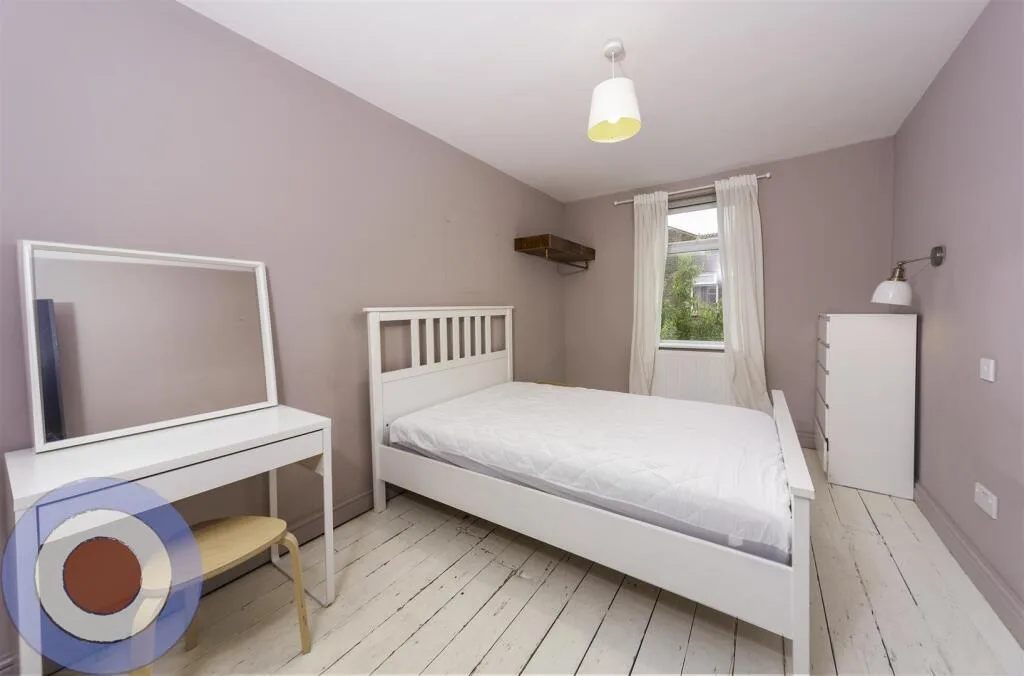 5 bedroom terraced house for rent