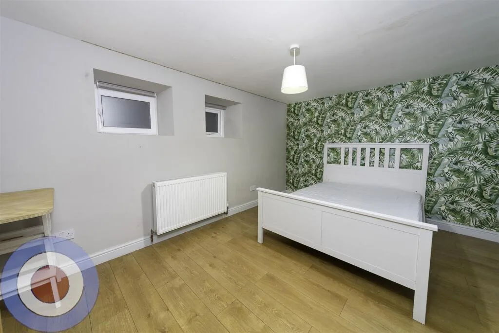 10 bedroom house for rent
