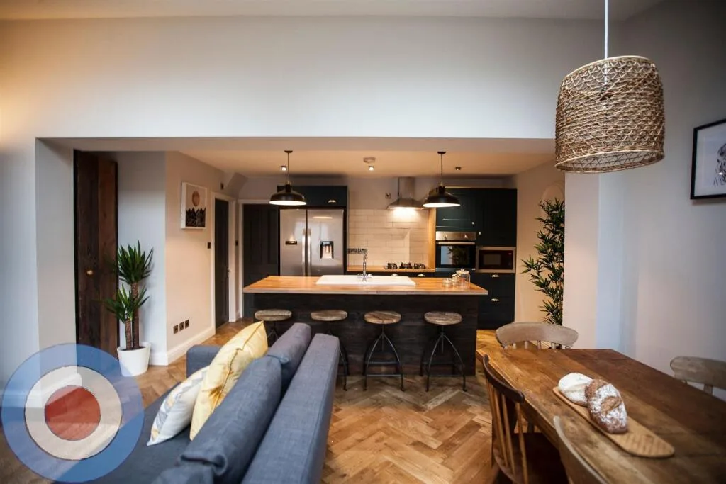 6 bedroom house for rent