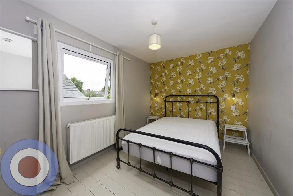 6 bedroom terraced house for rent