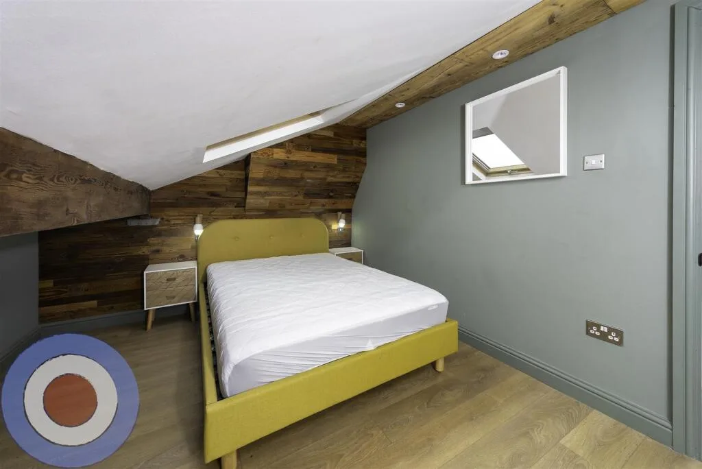 6 bedroom house for rent