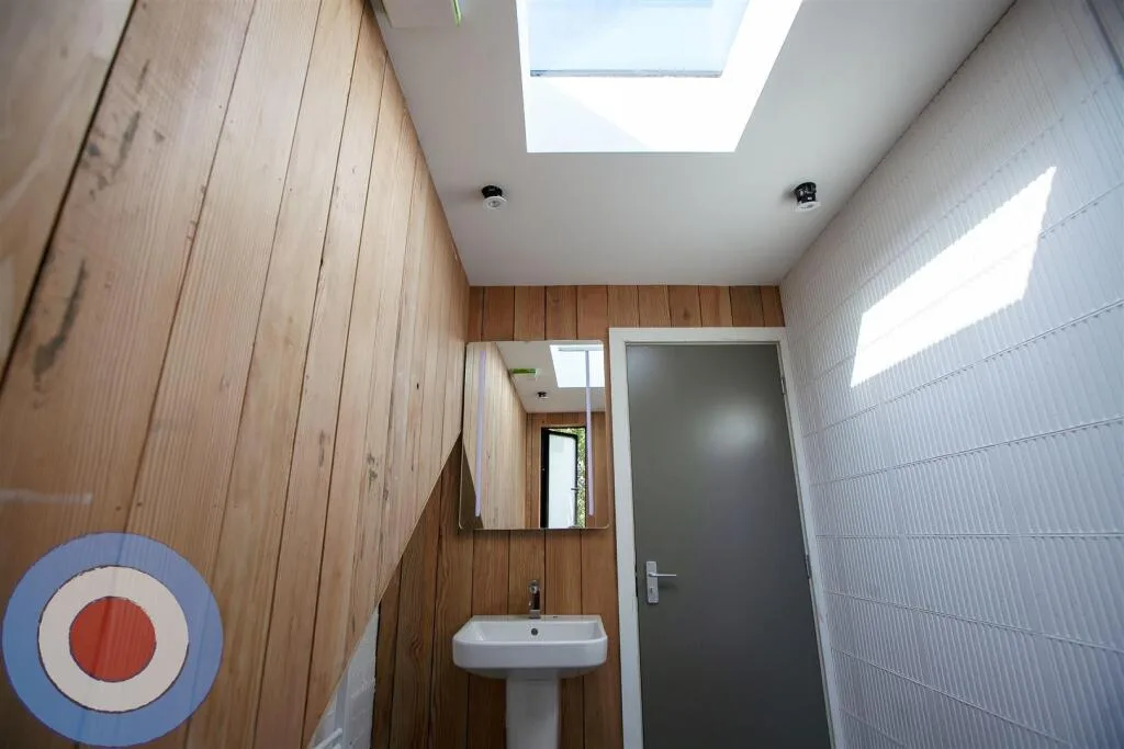 8 bedroom terraced house for rent