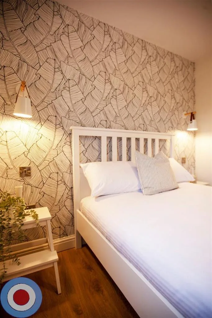 6 bedroom terraced house for rent