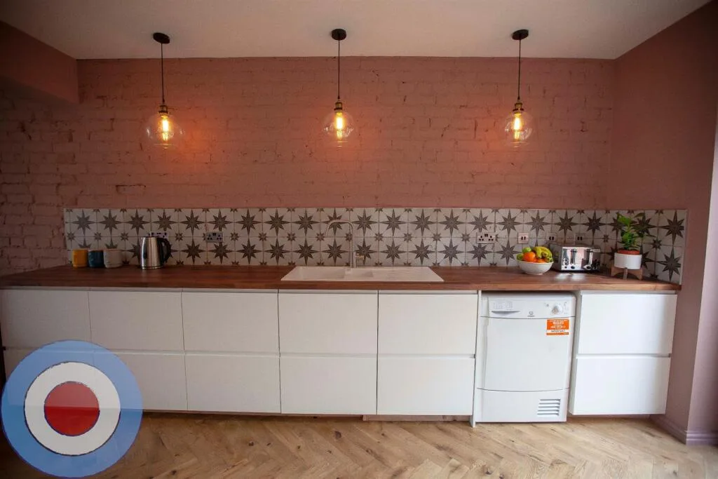 8 bedroom house for rent