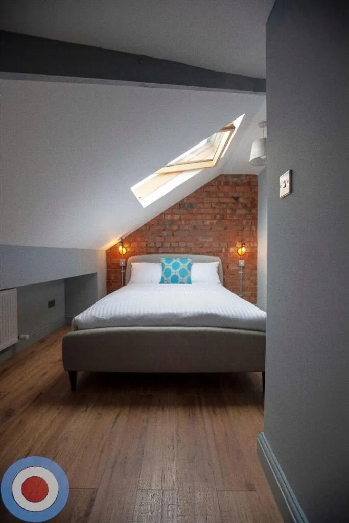 8 bedroom house for rent