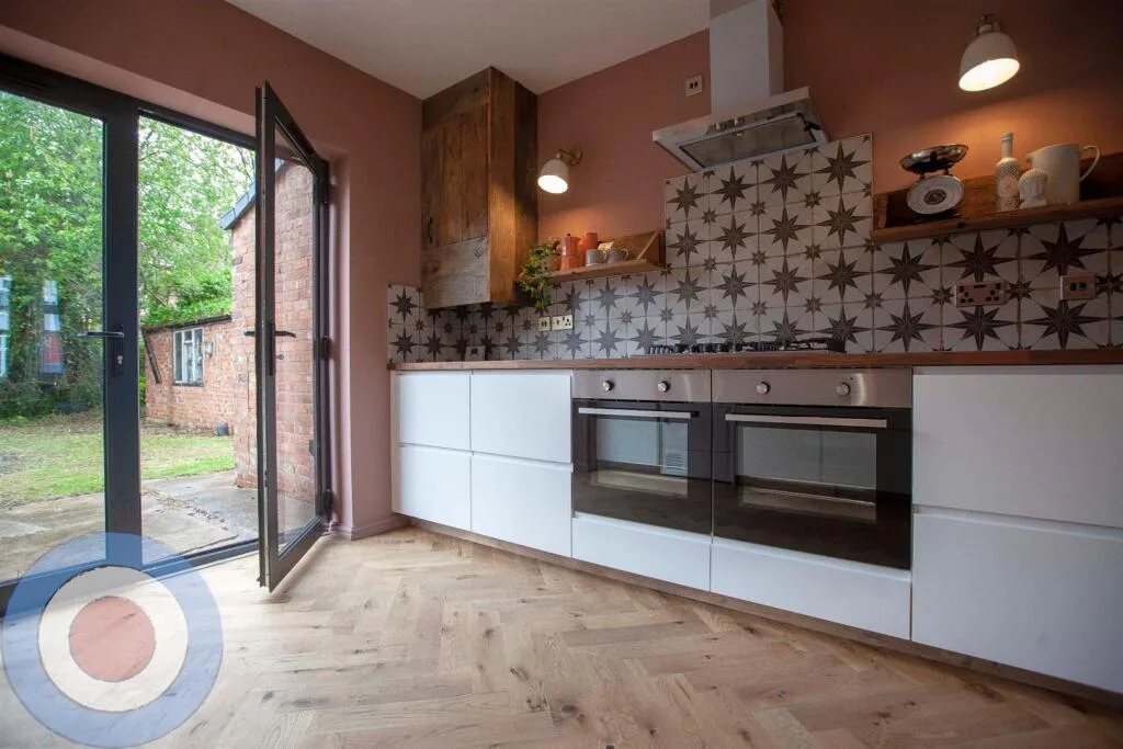 8 bedroom house for rent