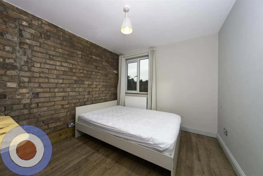 9 bedroom house for rent