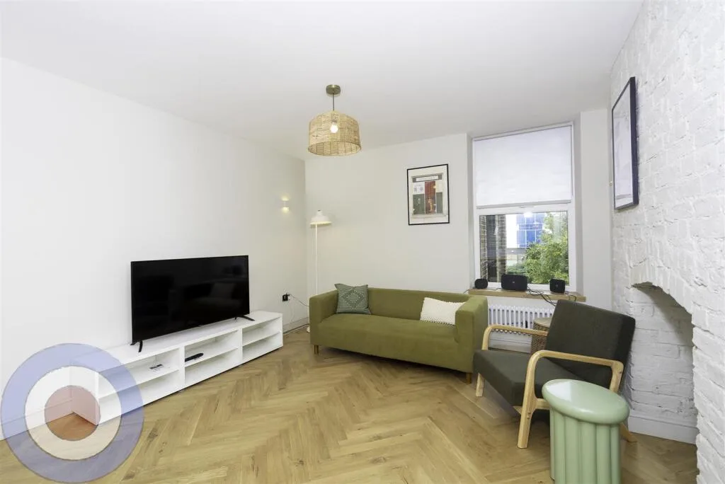 8 bedroom house for rent