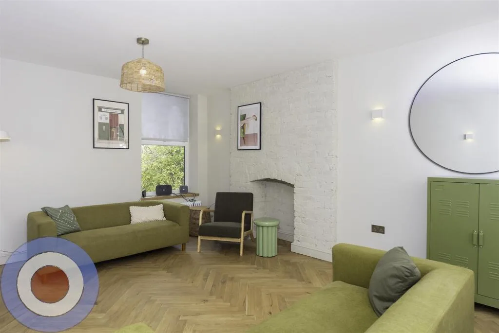 8 bedroom house for rent