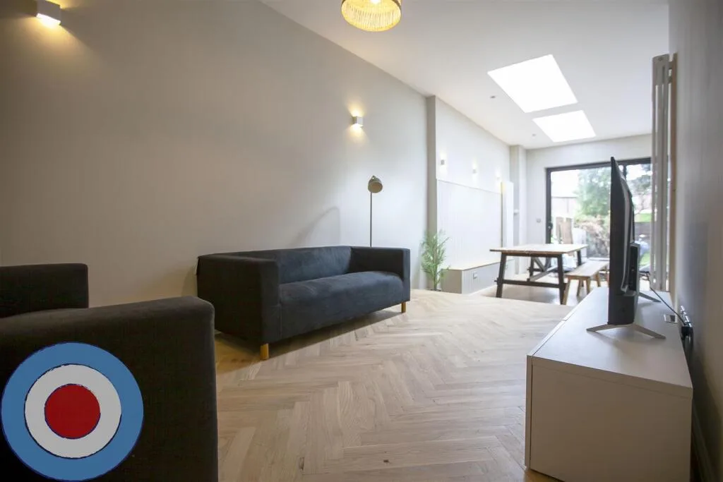 10 bedroom house for rent