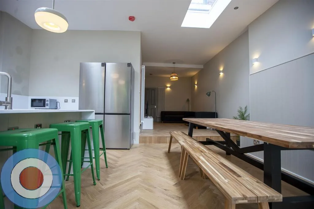 10 bedroom house for rent