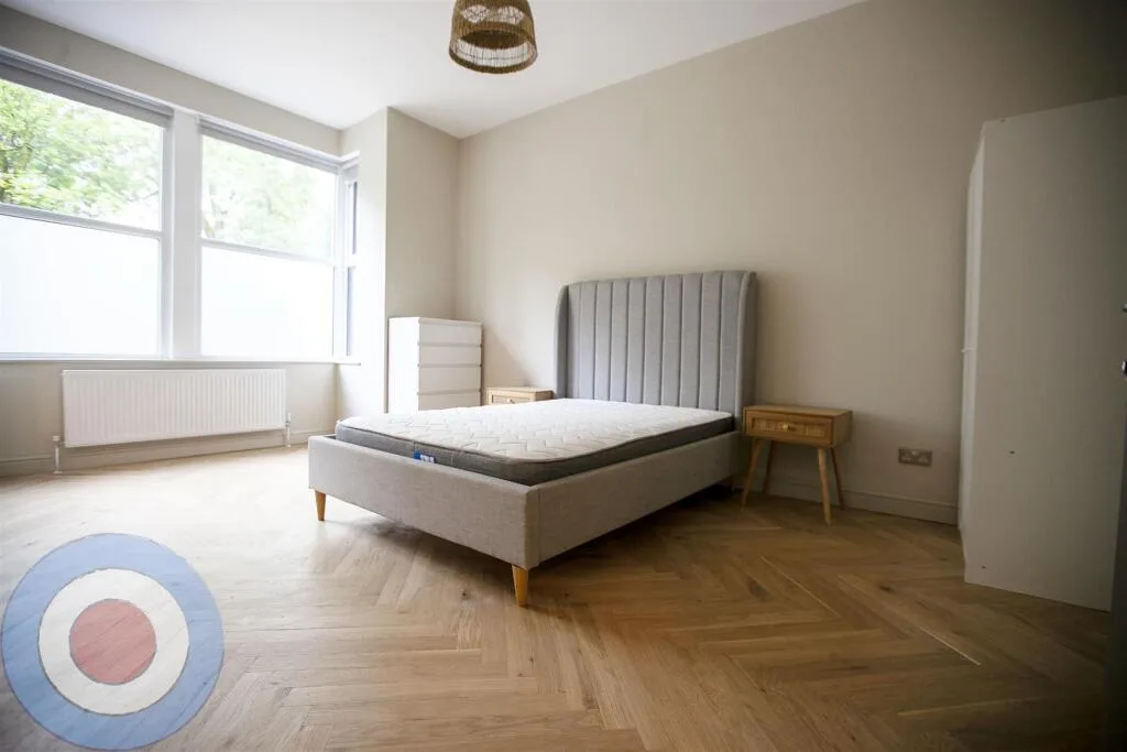 10 bedroom house for rent