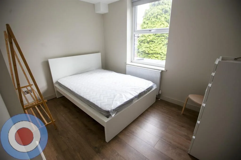 10 bedroom house for rent