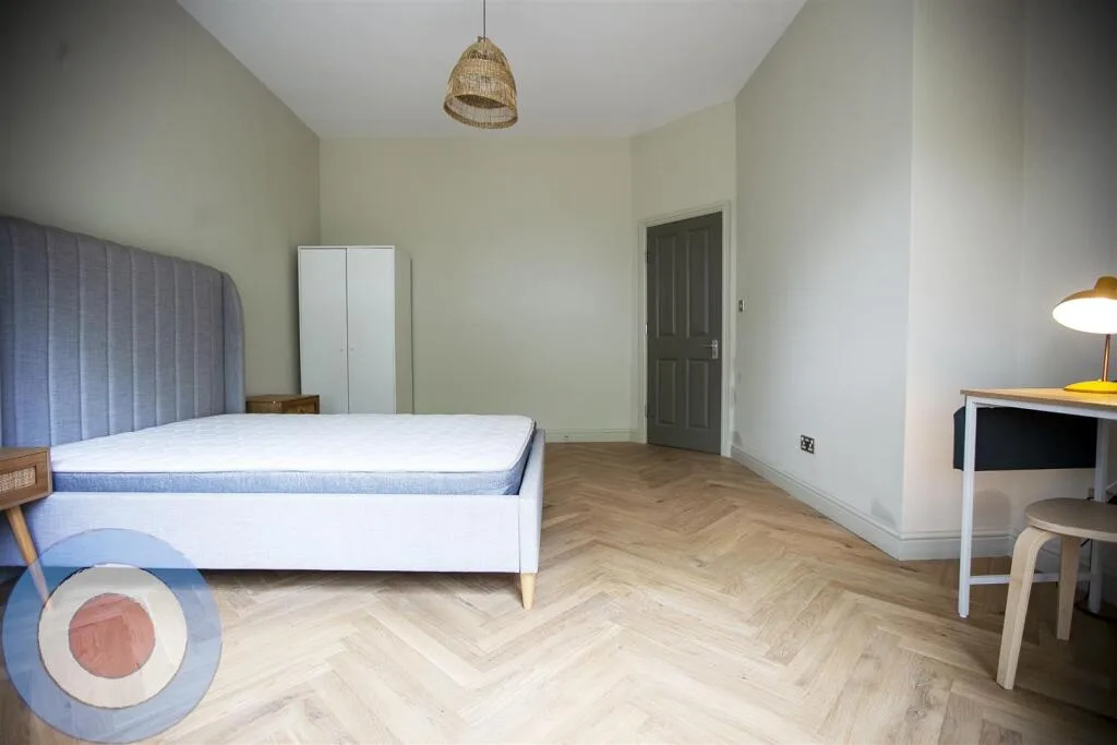 10 bedroom house for rent