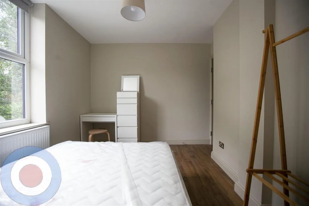 10 bedroom house for rent