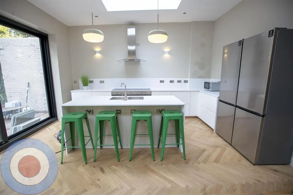 10 bedroom house for rent