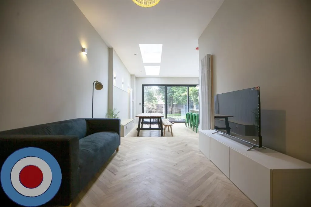 10 bedroom house for rent