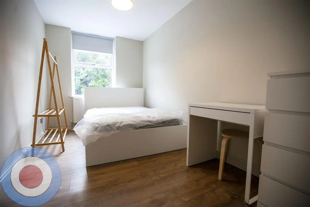 10 bedroom house for rent