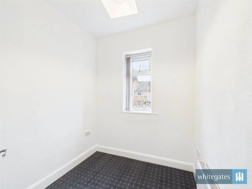 3 bedroom semi-detached house for rent