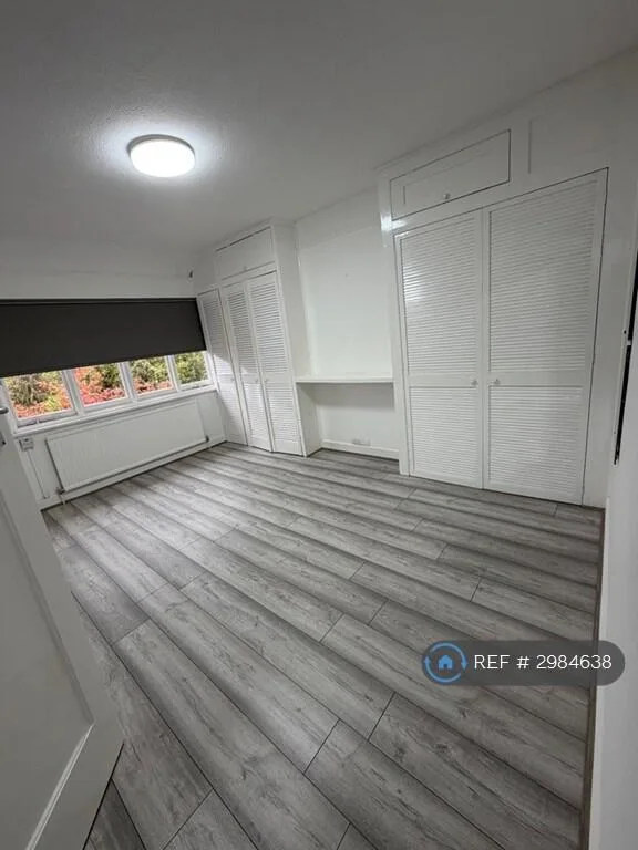 3 bedroom semi-detached house for rent
