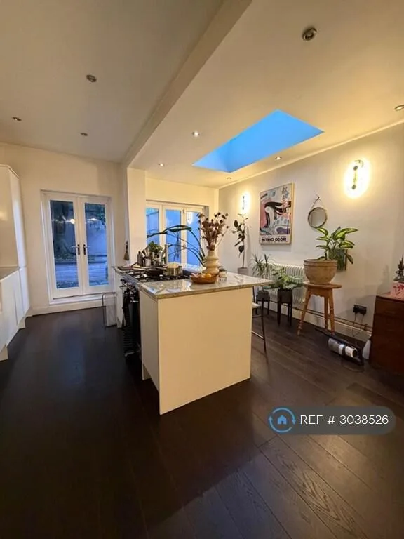 4 bedroom terraced house for rent