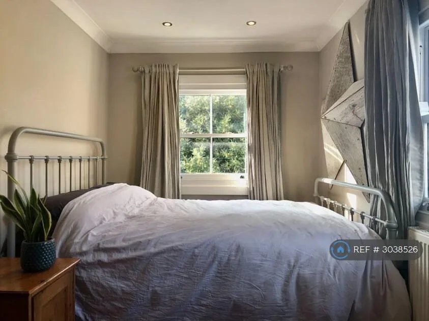 4 bedroom terraced house for rent