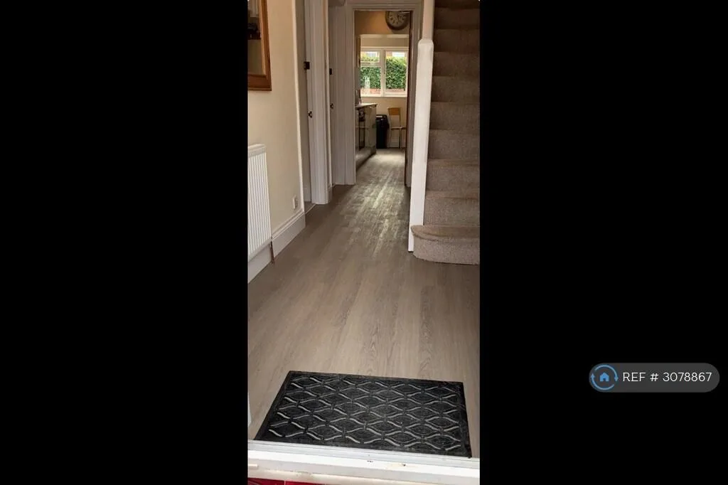 4 bedroom end of terrace house for rent