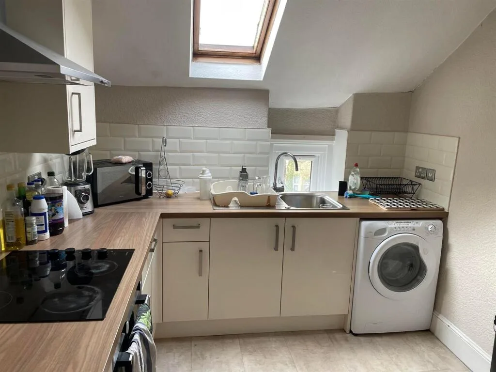 1 bedroom house for rent