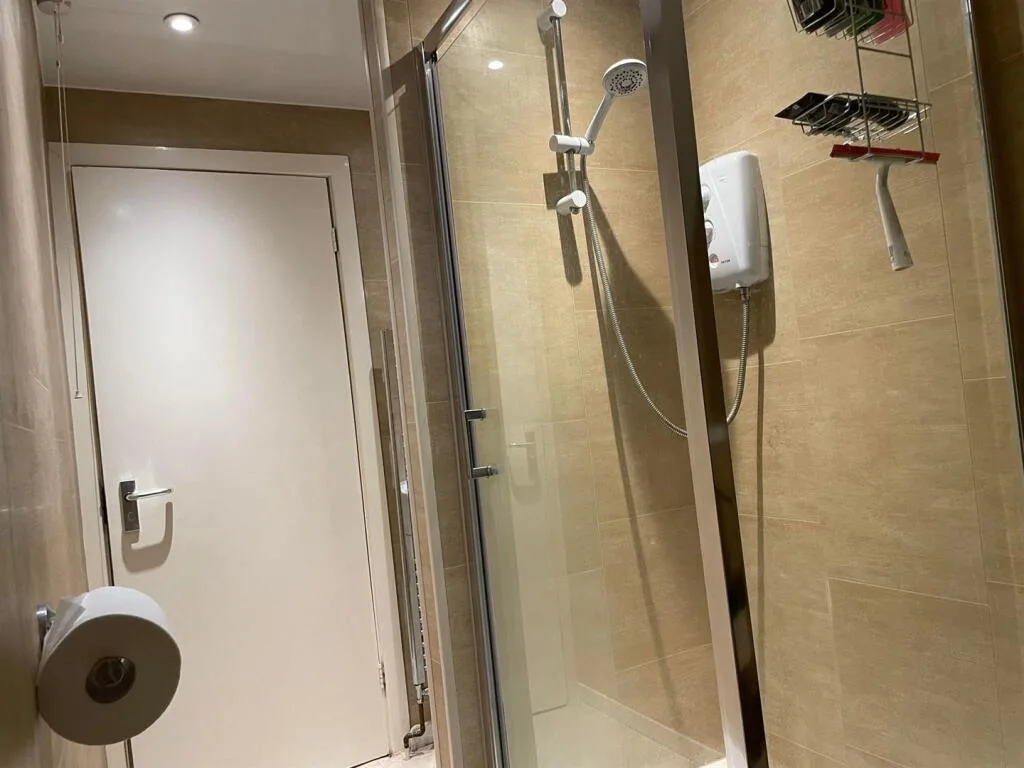 1 bedroom house for rent