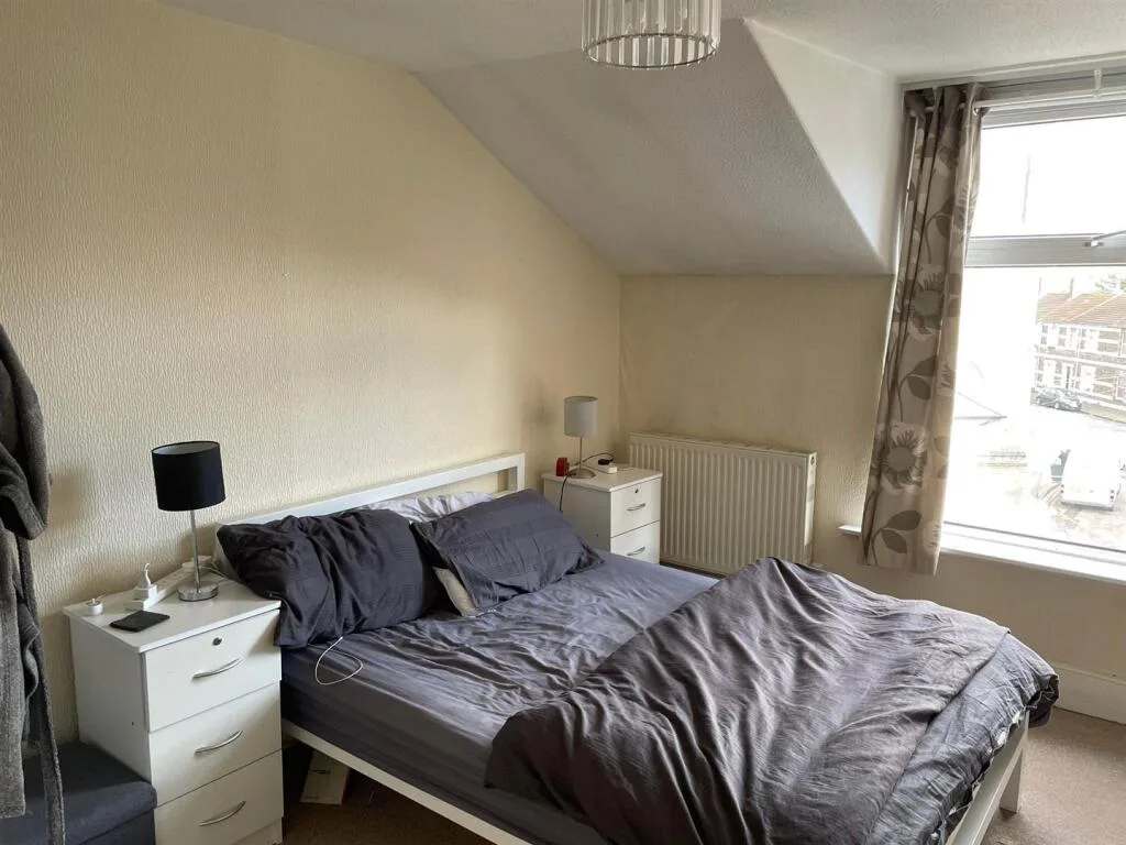 1 bedroom house for rent