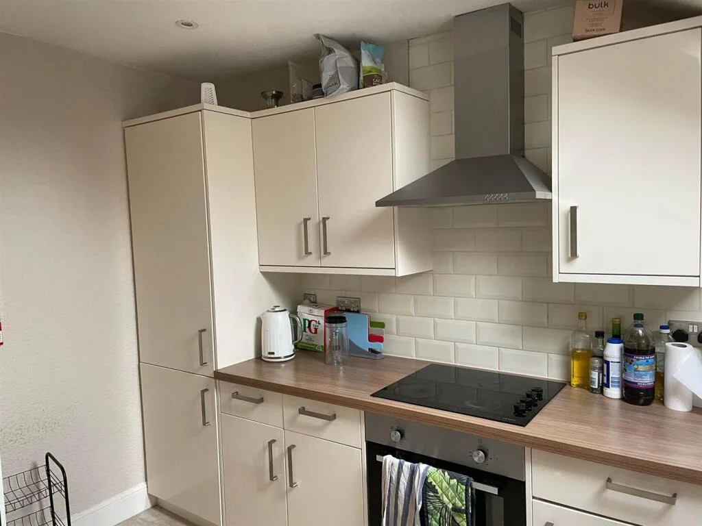 1 bedroom house for rent