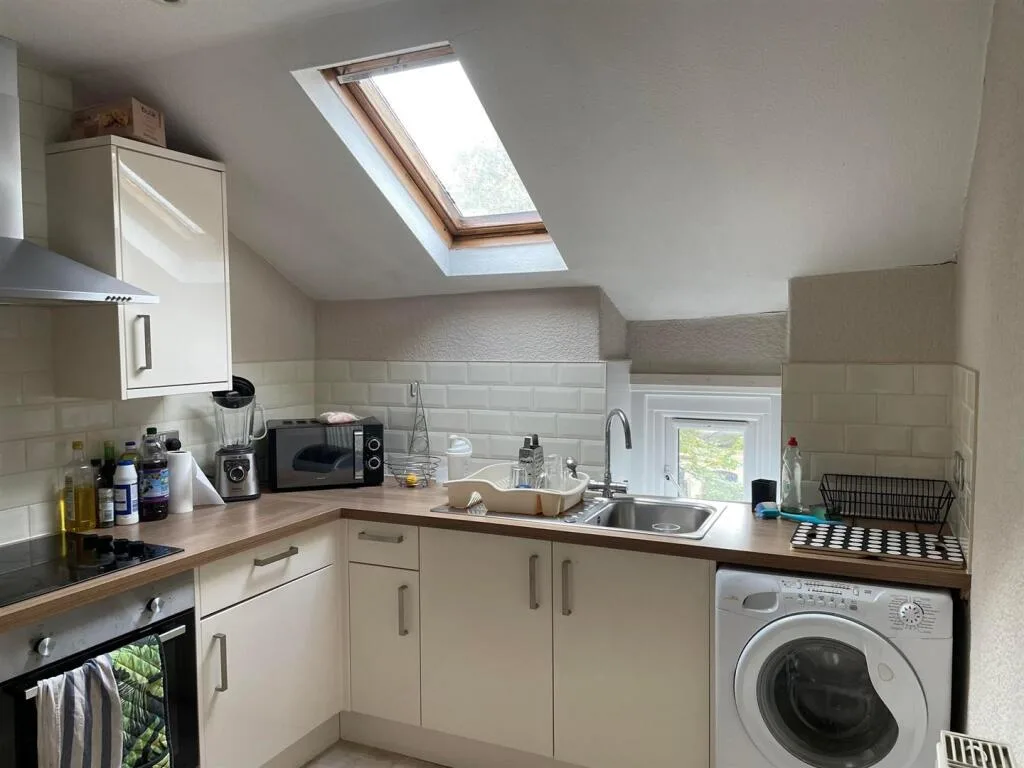 1 bedroom house for rent