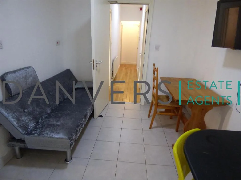 2 bedroom property for rent