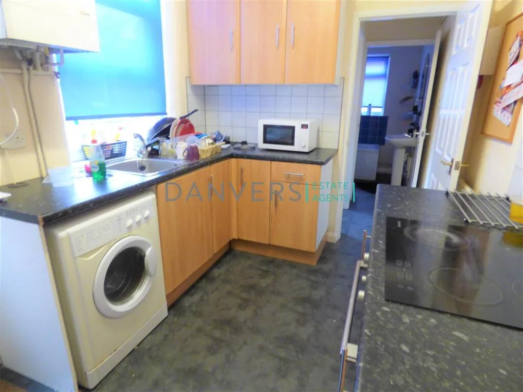 4 bedroom terraced house for rent