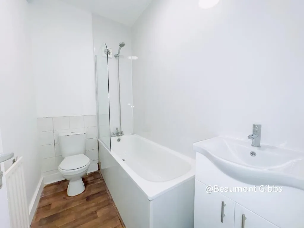 2 bedroom ground floor flat for rent