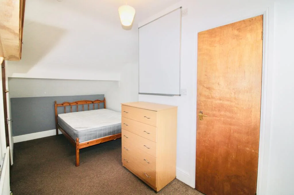 4 bedroom terraced house for rent