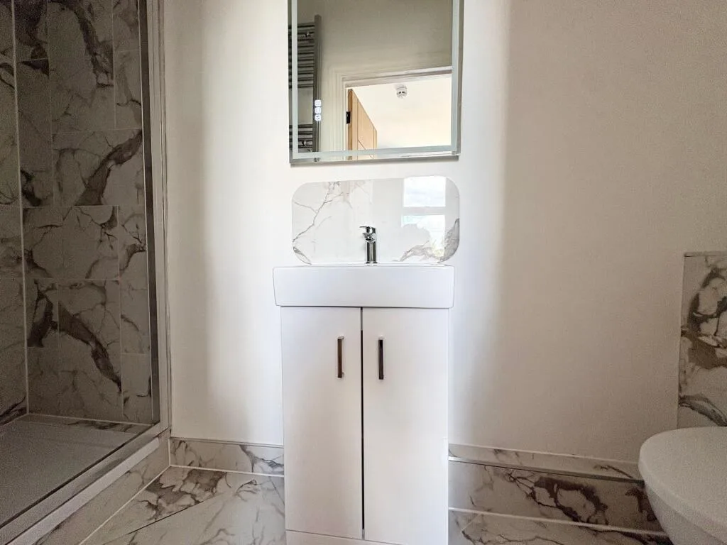 5 bedroom terraced house for rent
